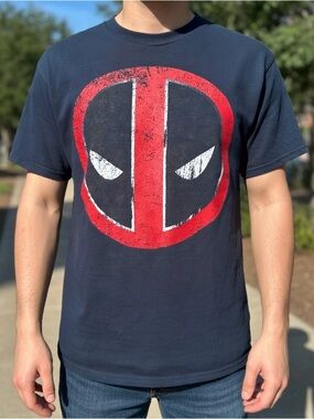 Marvel Deadpool Graphic T-Shirt Men’s Medium Black Distressed Logo Short Sleeve